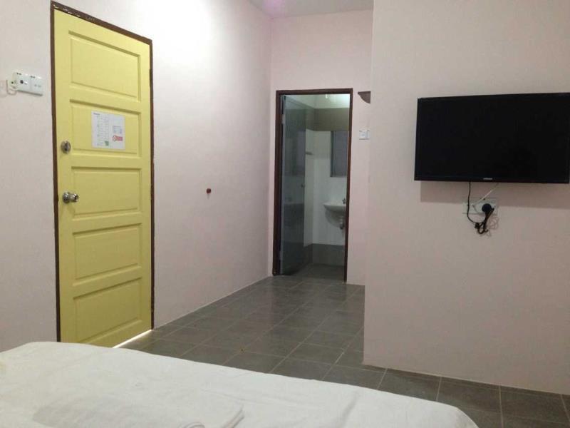First Guest House Kuantan Buitenkant foto